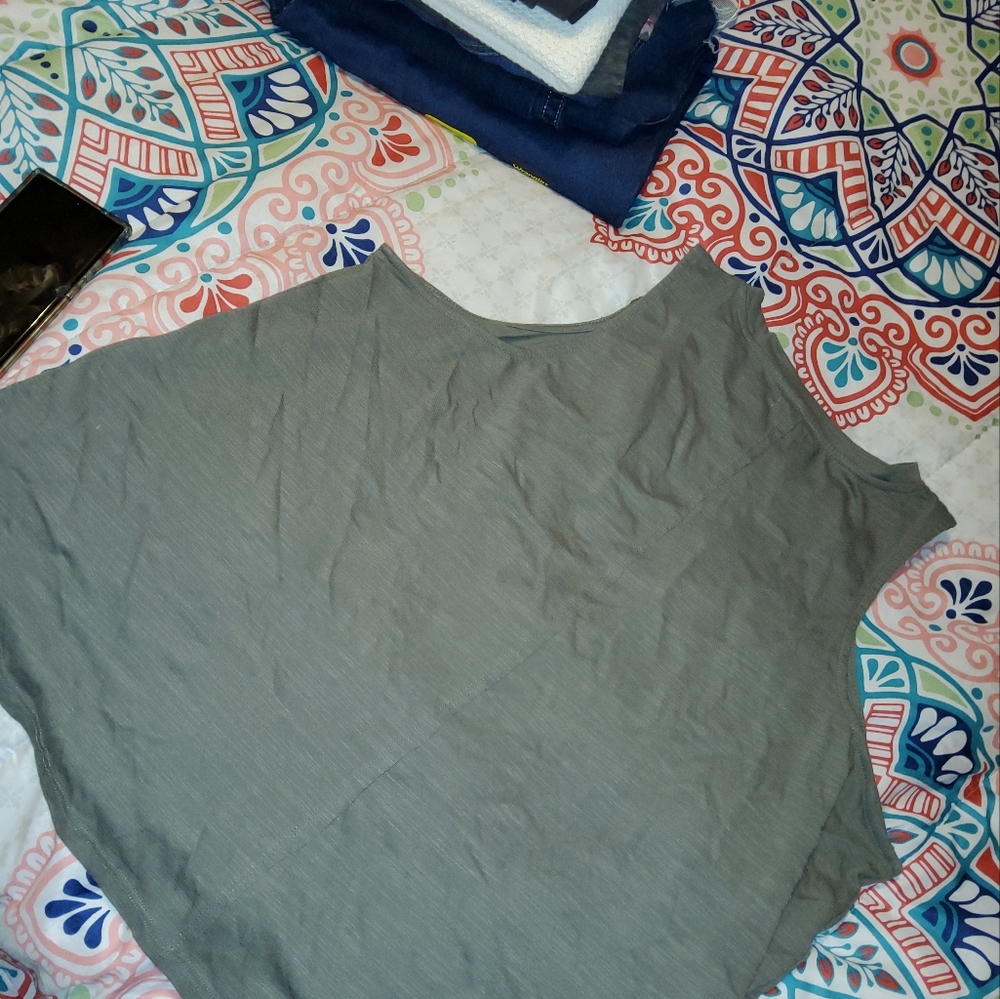 Tank Top - Picture 3 of 3